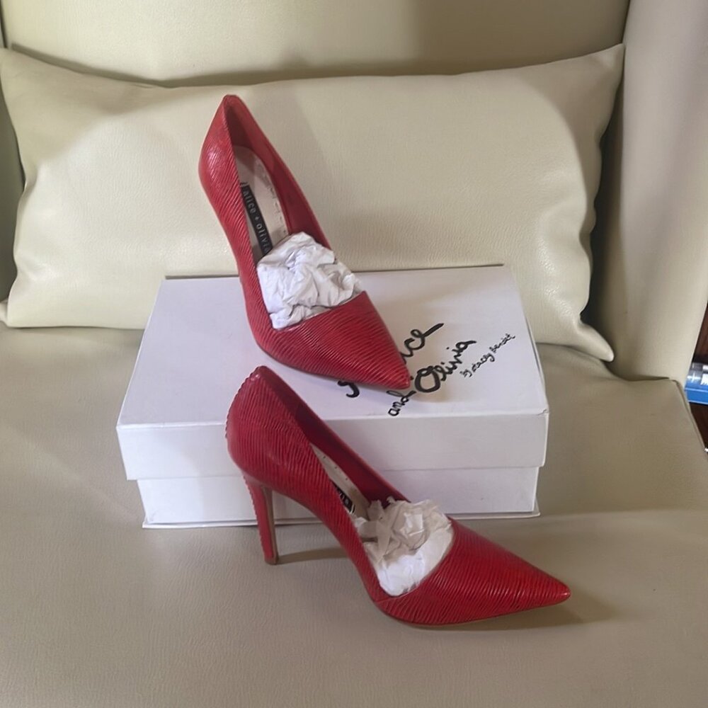Pumps by Alice and Olivia